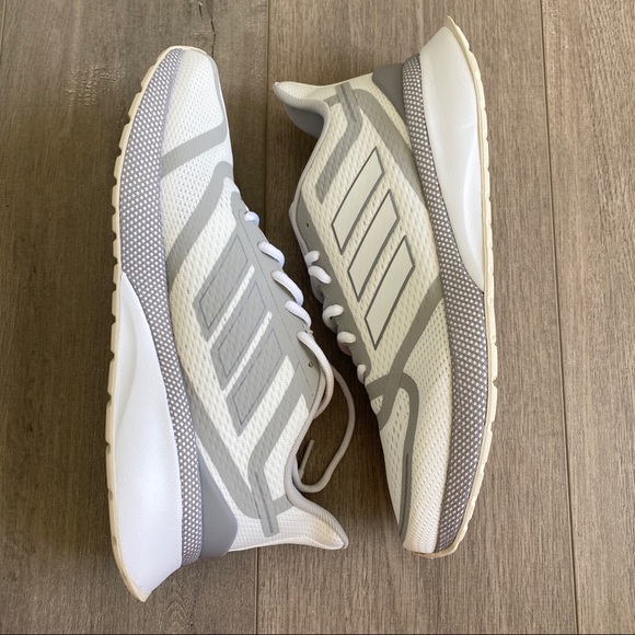 NWT Adidas Nova Run Mens Shoes - Picture 6 of 8